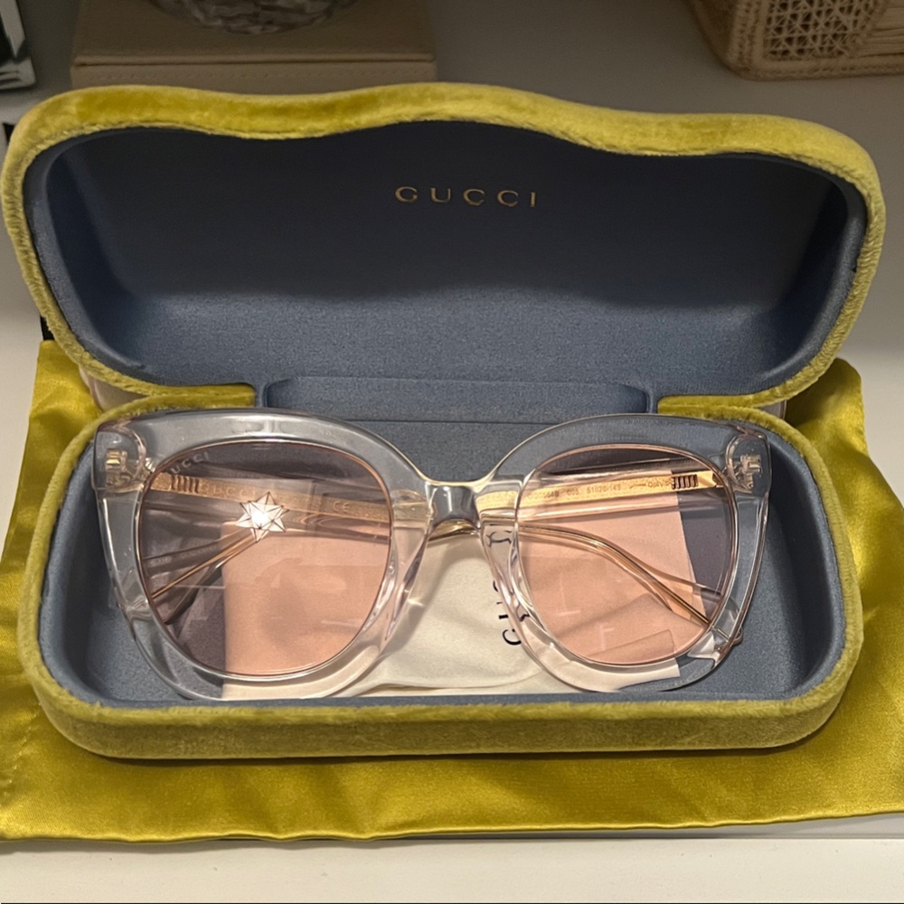 Gucci Women's Transparent Pink Rose Gold Sunglasses GG0564S - Picture 4 of 5
